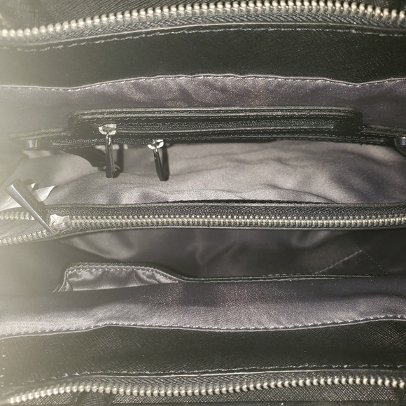 Authentic DANIER LEATHER bag. Black. - Picture 3 of 8